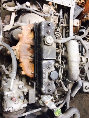 ขายเครื่อง อีซุซุ 4JB ติด NKR พร้อมเกียร์