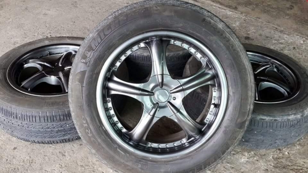 ขอบ 16 4รู100/114 พร้อมยางดอกหนาๆ ไม่มีซ่อม