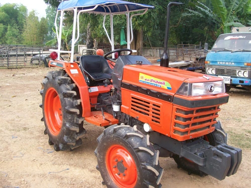 คูโบต้า L205