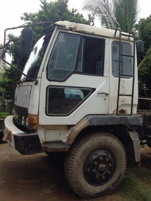 ขายหัวเก๋งมีตซูสิบล้อรุ่น527สภาพสวย