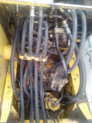 **495,000 บ.ต่อรอง/// แบคโฮ PC120 รุ่น 5 อินวอย **ขาย KOMATSU PC120-5 แบคโฮสภาพสวย พร้อมใช้งาน HYD.EXCAVATOR KOMATSU PC120-5 S/N.(ซีเรียล)-38382 ไฟฟ้าตัด กล่องมี คอนโทรลยาว โรลเลอร์7ลูก เครื่องวางใหม่ ปั้มเดิม เครื่อง ISUZU 4BD1-4สูบ เทอโบ (ยกชุดจาก 120 M