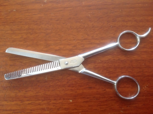 ขายชุดอุปกรณ์ซอยผม ช่างผมมืออาชีพของใหม่ จาก Italy