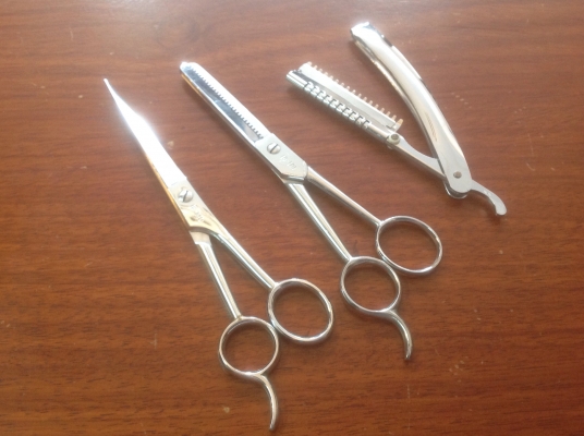 ขายชุดอุปกรณ์ซอยผม ช่างผมมืออาชีพของใหม่ จาก Italy