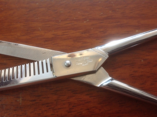 ขายชุดอุปกรณ์ซอยผม ช่างผมมืออาชีพของใหม่ จาก Italy