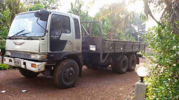 ขาย10ล้อ HINO 195แรง ติดเครน 304ตัน 4ปลอก3ชัก ทำสีขาวให้ทั้งคัน เอกสารพร้อมโอน สนใจโทร 090-8588220คุณนะ 093-3258446คุณบิว ID:narong498 หรือเข้าดูสินค้าอื่นๆได้ที่ www.truck.in.th/498 หรือเพจFacebook ณรงค์ ซื้อขายรถมือสอง (เว็บไซต์ส่วนตัว) หรือFacebook ตลา