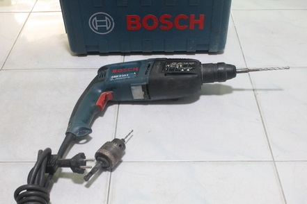 สว่านระบบโรตารี่ BOSCH 2-23E ทำงาน 2 ระบบสภาพพร้อมใช้งานมีกล่องเรียบร้อยครับ