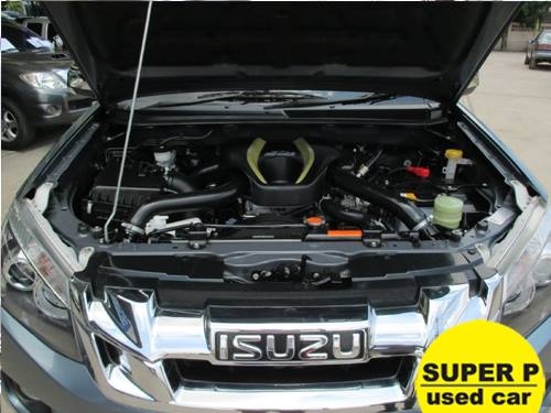 ISUZU D-MAX ALLNEW HI-LANDER CAB-4 presetig 2.5 AT 2013 ISUZU D-MAX ALLNEW HI-LANDER CAB-4 presetig 2.5 AT 2013