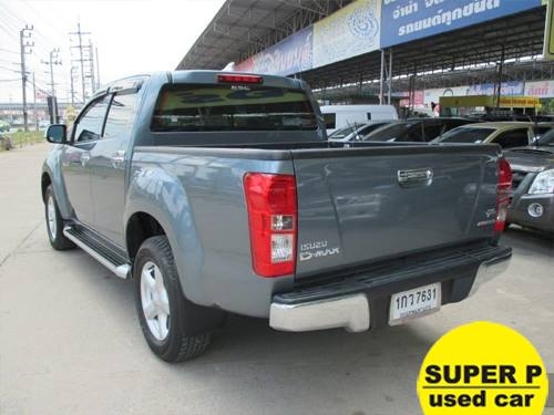 ISUZU D-MAX ALLNEW HI-LANDER CAB-4 presetig 2.5 AT 2013 ISUZU D-MAX ALLNEW HI-LANDER CAB-4 presetig 2.5 AT 2013