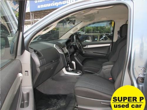 ISUZU D-MAX ALLNEW HI-LANDER CAB-4 presetig 2.5 AT 2013 ISUZU D-MAX ALLNEW HI-LANDER CAB-4 presetig 2.5 AT 2013