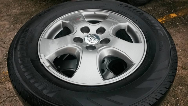 แม็กวีโก้แชมป์ สีเทากัล พร้อมยางสวยๆ