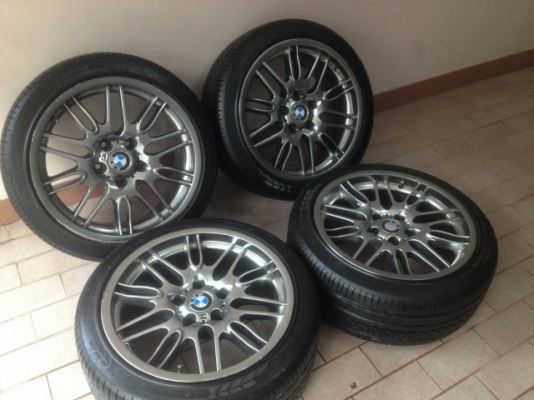 ล้อเเท้ BMW M5 ใส่ E39 ขอบ18กว้าง8นิ้วครึ่งอ๊อฟ20ของเก่าญี่ปุ่นสีเดิมๆสภาพสวย
