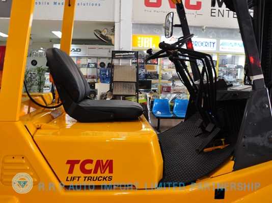 ขายรถโฟล์คลิฟท์มือสอง TCM รุ่น FHG30N8  ราคา 345,000 บาท นำเข้าจากประเทศญี่ปุ่น 100\% ไม่เคยใช้งานในประเทศไทย