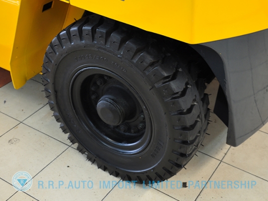 ขายรถโฟล์คลิฟท์มือสอง TCM รุ่น FHG30N8  ราคา 345,000 บาท นำเข้าจากประเทศญี่ปุ่น 100\% ไม่เคยใช้งานในประเทศไทย