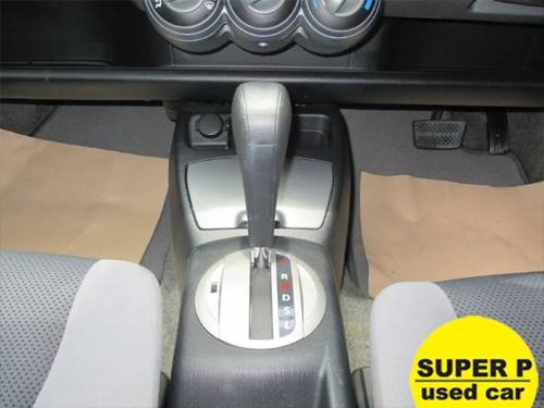 HONDA JAZZ 1.5 I-DSI AT 2004