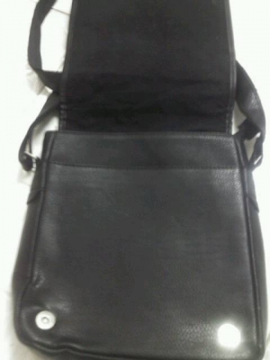 กระเป๋าหนังสภาพ90\%สวย