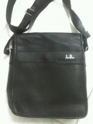 กระเป๋าหนังสภาพ90\%สวย