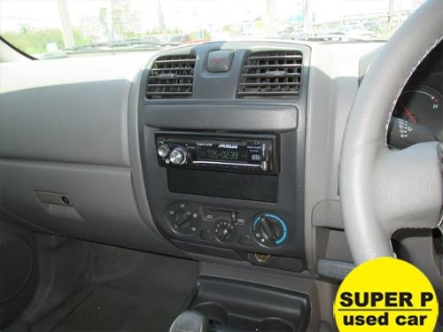 ISUZU D-MAX SPARK EX 2.5 MT 2003