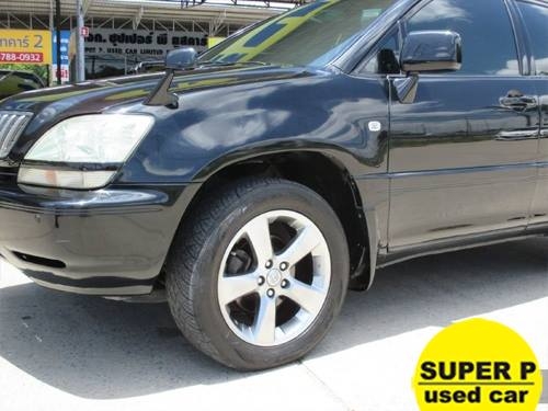 TOYOTA HARRIER 3.0 FOUR AT 2000