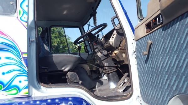 ขายรถเทรลเลอร์ 10 ล้อ ISUZU ROCKY JUMBO 2 เพลา เครื่อง PE=235 แรงม้า บรรทุกรถเกี่ยวข้าว