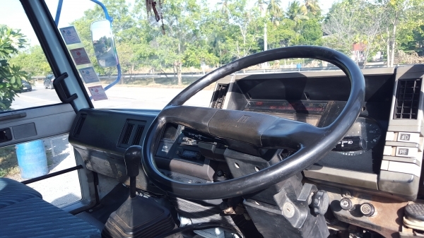 ขายรถเทรลเลอร์ 10 ล้อ ISUZU ROCKY JUMBO 2 เพลา เครื่อง PE=235 แรงม้า บรรทุกรถเกี่ยวข้าว