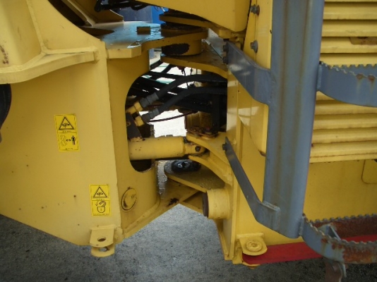 นำเข้าเครื่องจักรกลหนักมือ 2 จากต่างประเทศ Tel.098-858-5524 สามภพ ครับ