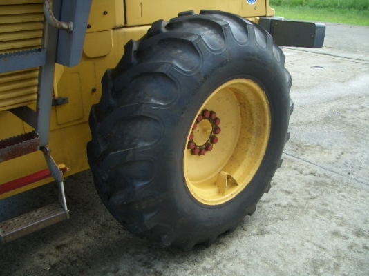 นำเข้าเครื่องจักรกลหนักมือ 2 จากต่างประเทศ Tel.098-858-5524 สามภพ ครับ