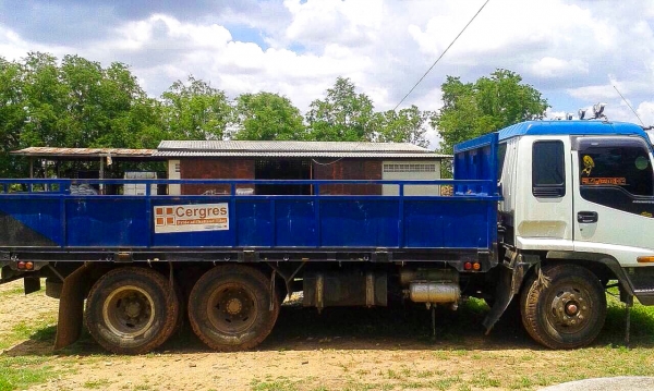 รถบรรทุก ISUZU เป็นรุ่น เจซีเอ็ม (JCM) เครื่องยนต์ 195แรงม้า หัวเป็น Decca นอก