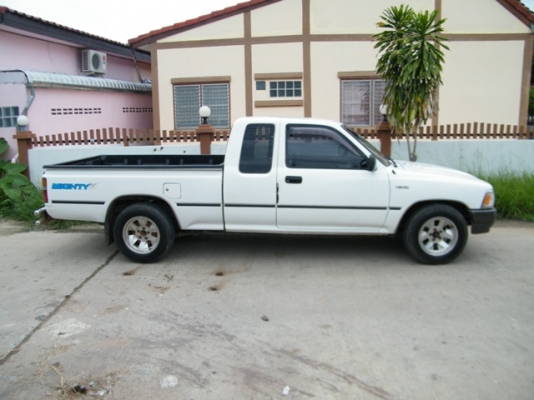 !!!!! โตโยต้า ไมตี้เอ็กแค๊ป ปลายปี 36 พวงมาลัยเพาเวอร์ ล้อแม็ก เครื่องดีมากแน่นๆ