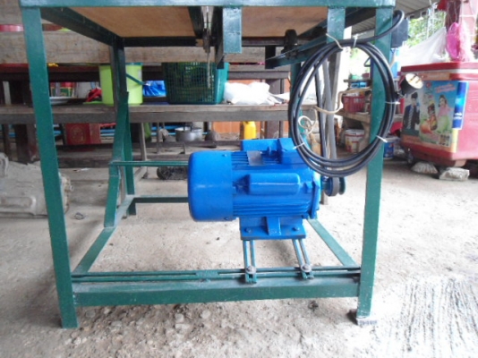 ขายโต๊ะเลื่อยวงเดือน พร้อมใช้งาน