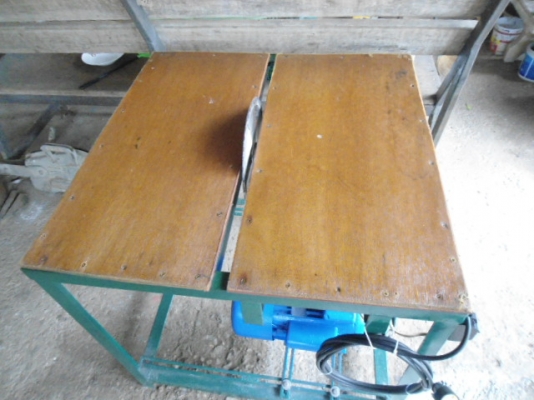 ขายโต๊ะเลื่อยวงเดือน พร้อมใช้งาน