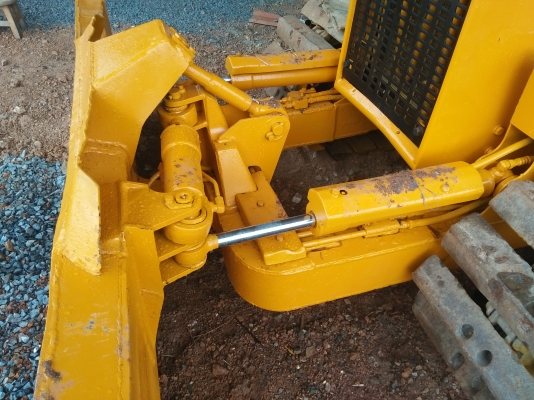 ขายแทร๊กเตอร์ โคมัสสุD2-5รถสวยพร้อมใช้