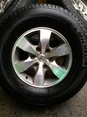 ล้อขอบ 16 พร้อมยางชุดล่ะ 5,800
