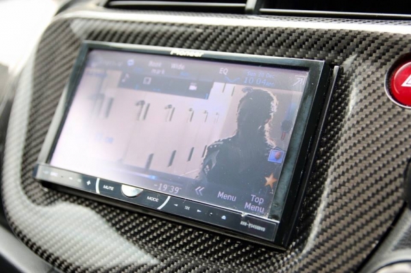 ขาย Honda Jazz สีขาวแท้ รถน้องผมใช้เองเลยครับ รถของแต่งครบ แสนกว่าบาท รถมือเดียวออกห้าง ปี2012