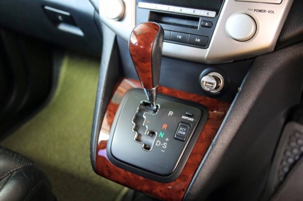 ขาย TOYOTA HARRIER 240G ปี06 ตัวสุดท้าย รุ่นTop หลังคาแก้ว ซันรูฟ มูลรูฟ สีบรอนซ์