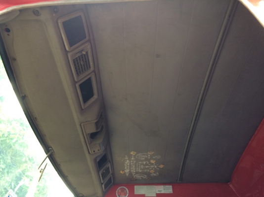 ขายหัวลากFUSO คัสซีสวยไม่มีเครื่องเกียร และเฟืองท้าย ต่อรองได้