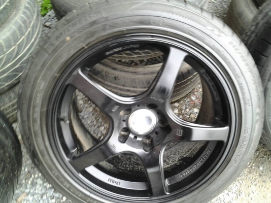 ล้อขอบ17กว้าง9นิ้ว4วง5รู114พร้อมยางขาย8500บาท