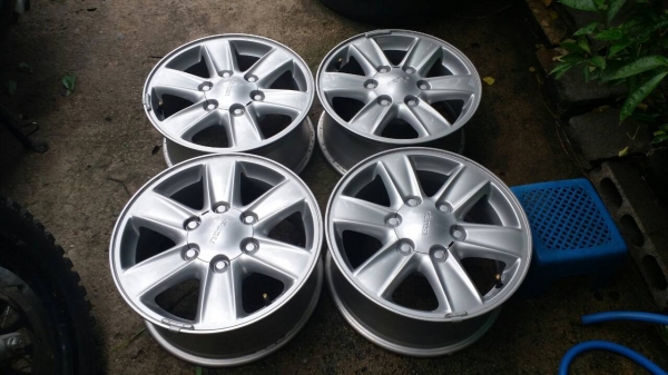 ล้อ isuzu ขอบ 16 6รู ถอดป้ายแดง ชุดล่ะ 5,500