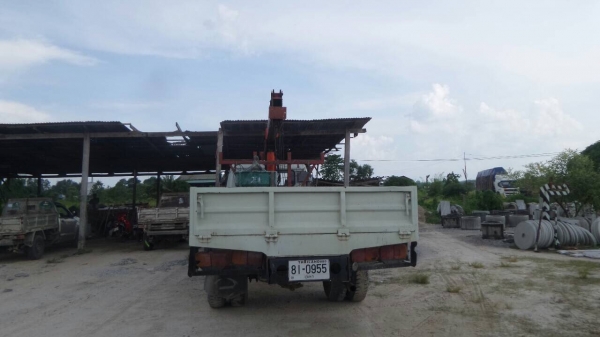 ขาย HINO  FF3H 195 เครน UNIC 5 ตัน กระบะบรรทุก สภาพสวยพร้อมใช้งาน