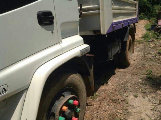 ขายรถบรรทุก 6 ล้อดัมพ์ คันที่ 1.ISUZU FTR 240 แรงม้าปี 2554 ไมล์ 85000 คันที่ 2. ISUZU FTR 200 แรงม้าปี 2549 ไมล์ 278000 ราคารวม 2 คัน 2000000