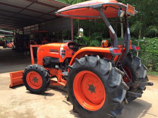 ขายรถไถ Kubota L4708(4WD) พร้อมใบมีดและผานบุกเบิกช้างDP224F รถพร้อมใช้งาน