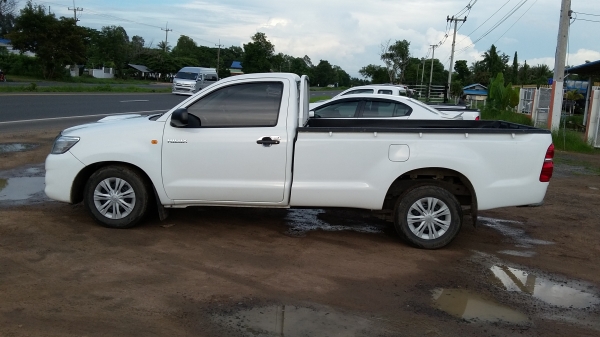 ขายวีโก้ตอนเดียวปี56 พร้อมใช้งานราคาเบาๆ