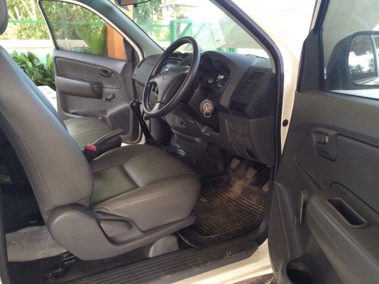 ขายวีโก้ตอนเดียวปี56 พร้อมใช้งานราคาเบาๆ