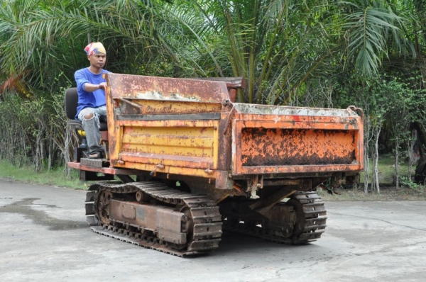 ขายรถบรรทุุกดั้มเปอร์ ตีนตะขาบแทรคเหล็ก kubota สวยเดิมจากญี่ปุ่นยังไม่เคยใช้ในไทย 95,000เท่านั้น!!