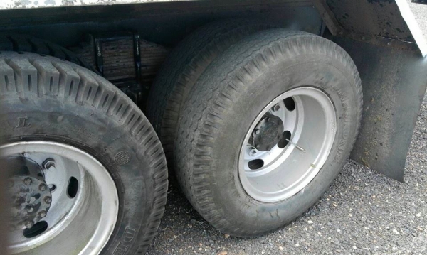 ขาย10ล้อ1เพลาดัมพ์ ROCKY195นางฟ้าปี39 น้ำหนักรถ9,500 กก. กระบะยาว6.10 สูง2.20เมตร FVM32M Rแอร์เย็นสภาพพร้อมใช้งาน ลูกปืนล้อ ทุกล้อ ผ้าเบรค ทุกล้อ เช็ค แล้ว อันไหนไม่ดีเปลี่ยนหมด เครื่องดีแชชซีสวย