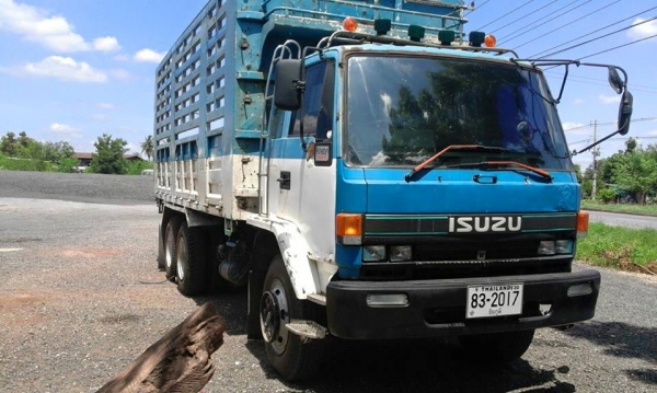 ขาย10ล้อ1เพลาดัมพ์ ROCKY195นางฟ้าปี39 น้ำหนักรถ9,500 กก. กระบะยาว6.10 สูง2.20เมตร FVM32M Rแอร์เย็นสภาพพร้อมใช้งาน ลูกปืนล้อ ทุกล้อ ผ้าเบรค ทุกล้อ เช็ค แล้ว อันไหนไม่ดีเปลี่ยนหมด เครื่องดีแชชซีสวย