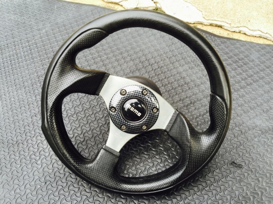 ขายพวงมาลัยพร้อมคอ