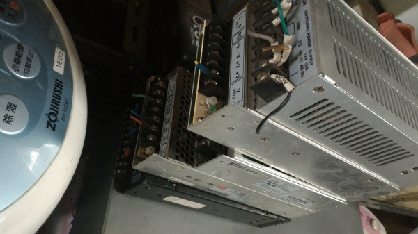 อุปกรณ์แปลงไฟแบบ สวิทช์ชิ่ง มีหลายขนาด OUTPUT มีตั้งแต่ 5 - 24  V. กระแสสูง