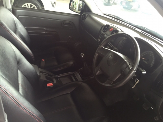 ขายISUZU. DMAX. CAB. 2.5 SX สีเทาปี2011ใส่เเม็กใหม่ยางใหม่ขอบ17นิ้ว