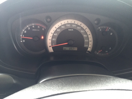 ขายISUZU. DMAX. CAB. 2.5 SX สีเทาปี2011ใส่เเม็กใหม่ยางใหม่ขอบ17นิ้ว