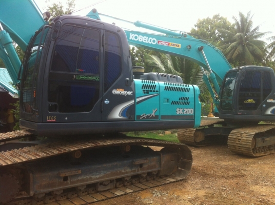 ขายด่วน!! KOBELCO SK200-8 YN12 SUPER X สภาพสวยค่ะ ขายด่วน!! KOBELCO SK200-8 YN12 SUPER X สภาพสวยค่ะ